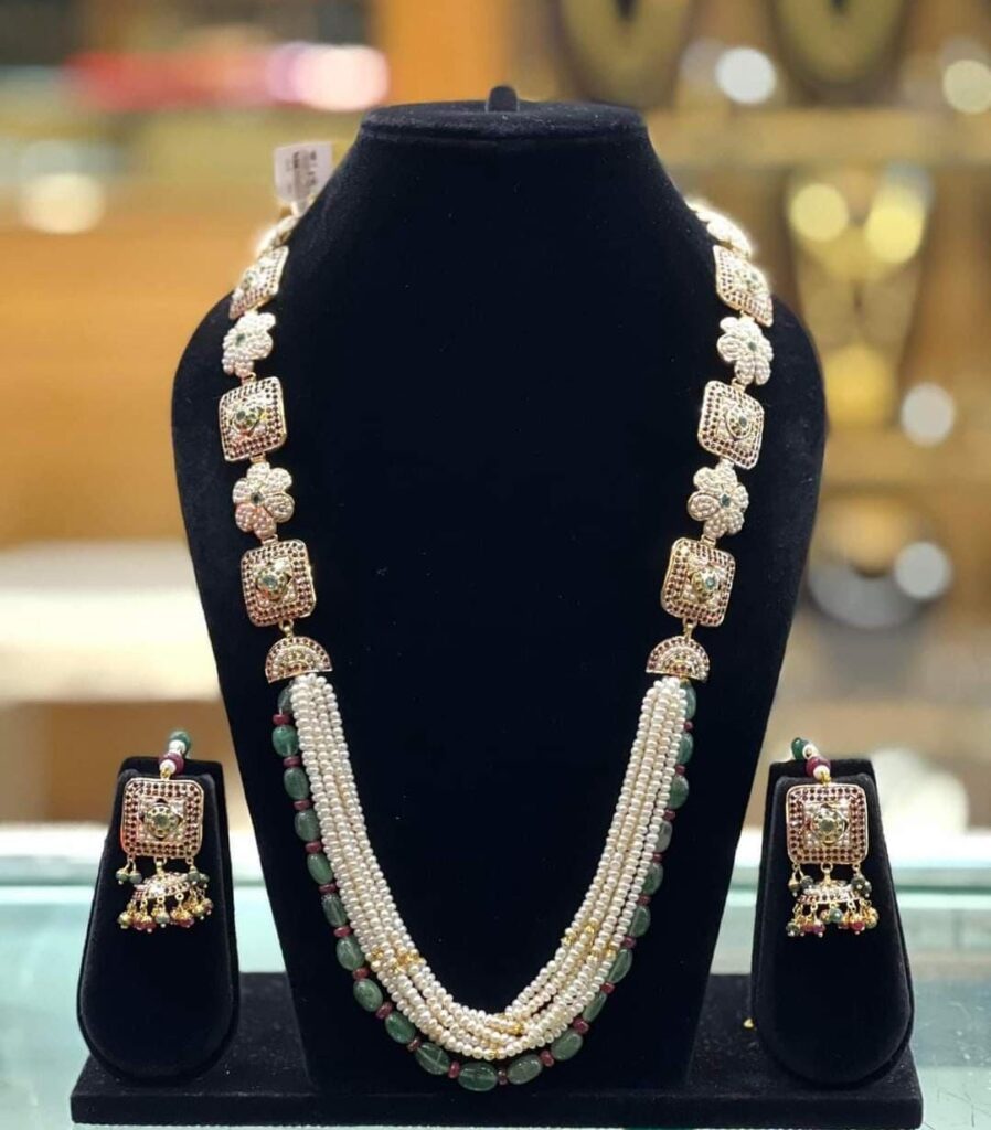 Kundan Choker Necklace Sets