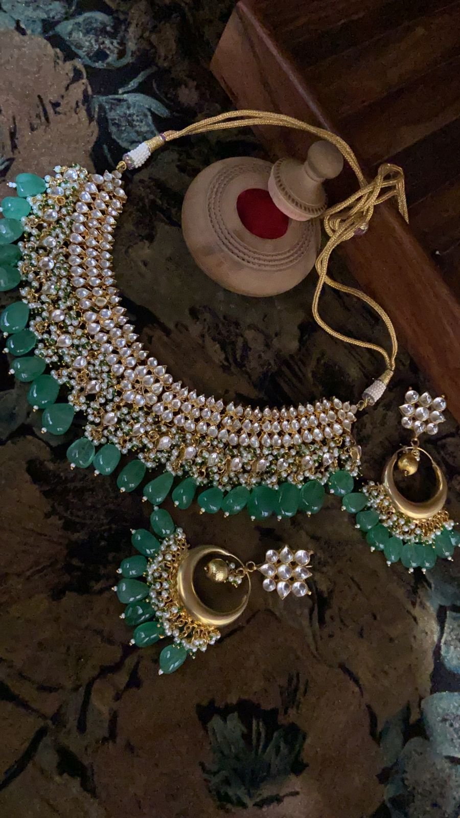 Pachi Kundan Neck set